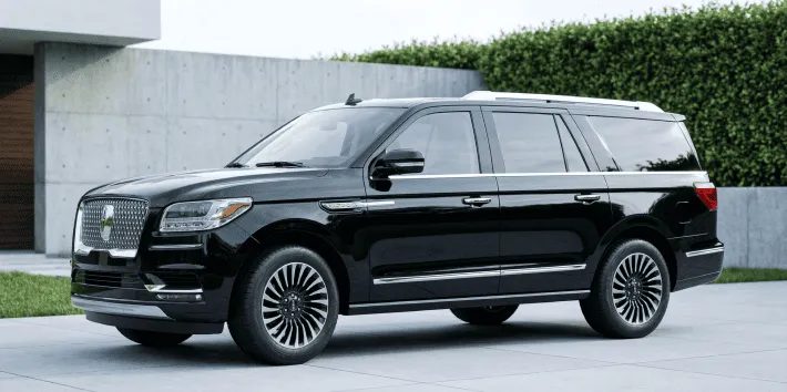 Black Lincoln Navigator L SUV for airport and cruise transfers in Seattle